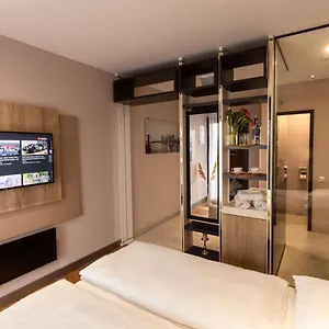 Hotel 24seven
